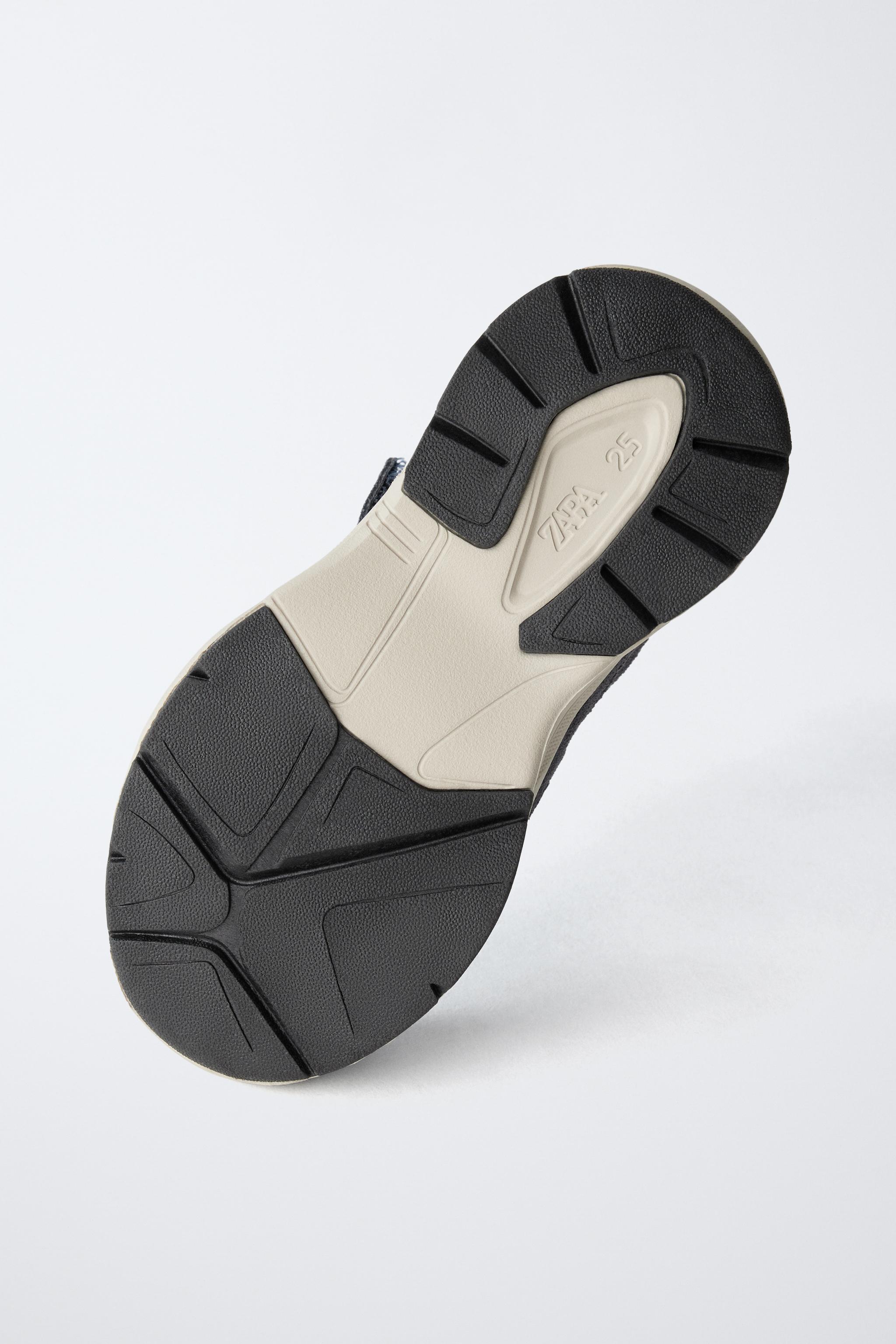 MULTI-PIECE ATHLETIC SNEAKERS